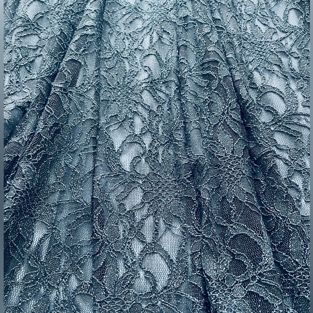 Élégant Prom Dress Morgan & Co with sparkles. - Picture 4 of 7